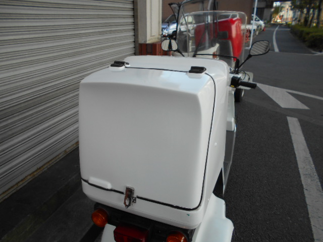 ジャイロX4stリアBOX付
